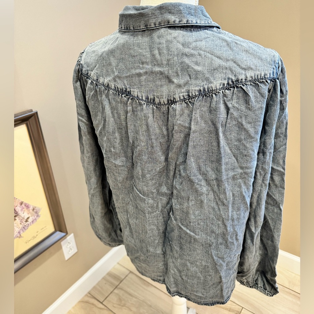 NWT! VELVET HEART Denim Detailed Top - Picture 3 of 8